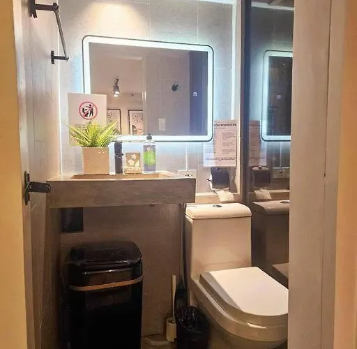 Instragamable2br Near Bridgetown شقة