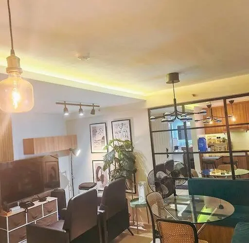 Instragamable2br Near Bridgetown شقة مانيلا